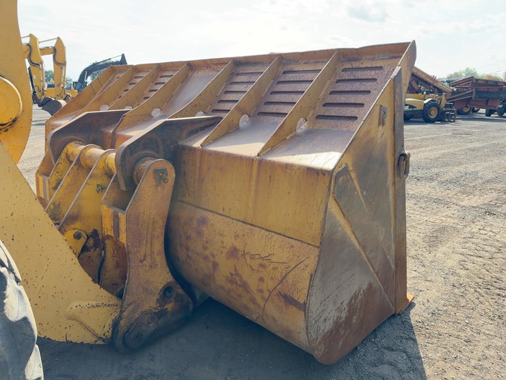 2010-komatsu-wa500-6-image-12