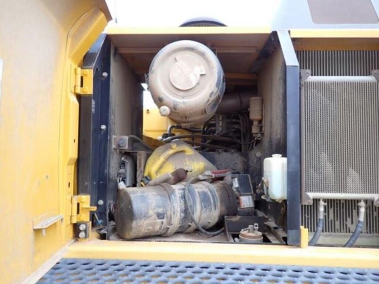 2012-deere-350g-lc-image-66