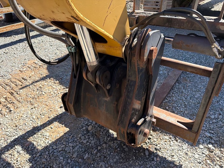 caterpillar-th360b-image-44