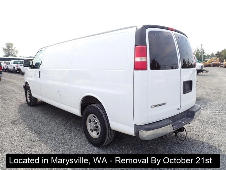 2008-chevrolet-express-2500-image-2