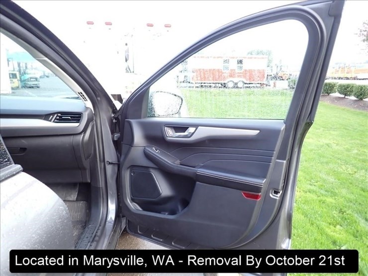 2021-ford-escape-image-9