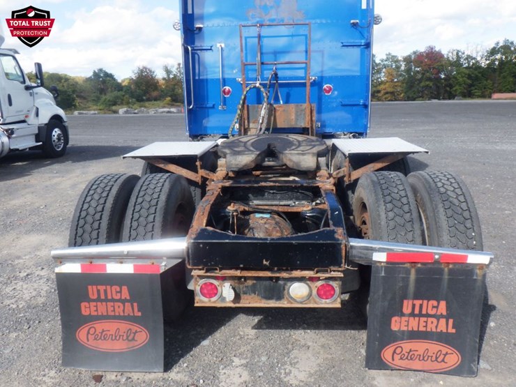 2019-peterbilt-389-image-9