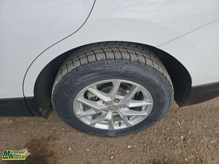 2022-chevrolet-equinox-image-9