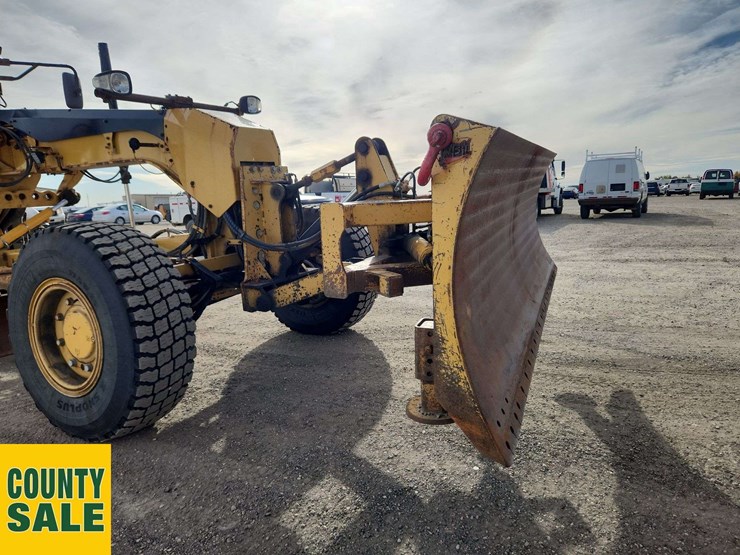 2015-caterpillar-140m-image-51
