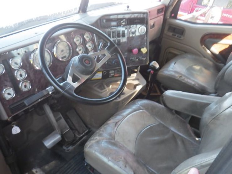 2006-international-9000-image-15