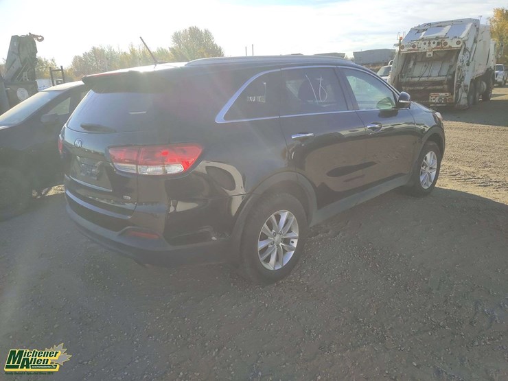 2018-kia-sorento-image-3