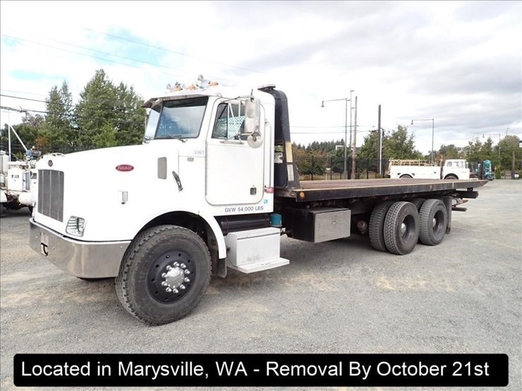 2003-peterbilt-330-image-1