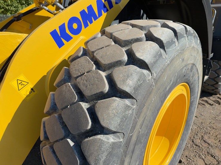 2022-komatsu-wa200-8-image-17