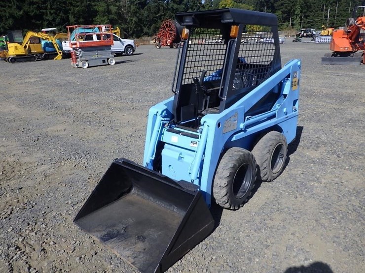 tcm-604-skid-steer-loader-image-1