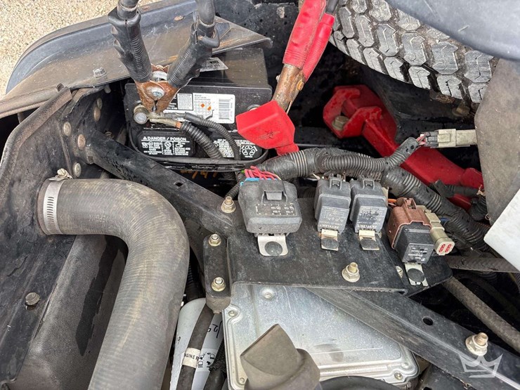 2017-exmark-96in.-zero-turn-commercial-mower-image-9