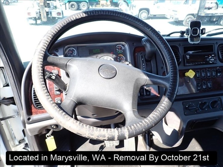 2020-freightliner-m2-image-27