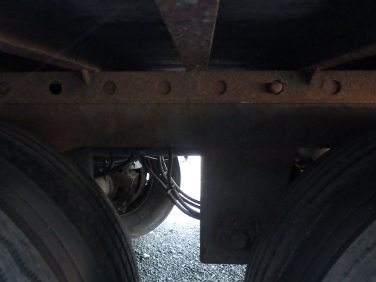 2013-utility-4000d-x-image-14