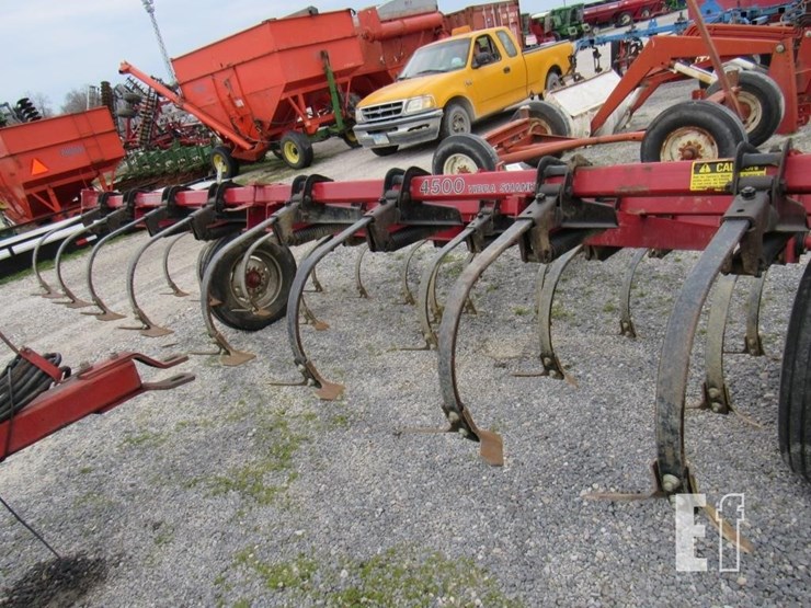 case-ih-4500-image-2