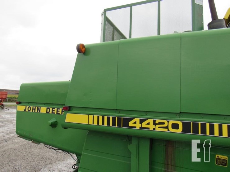 1983-john-deere-4420-image-7