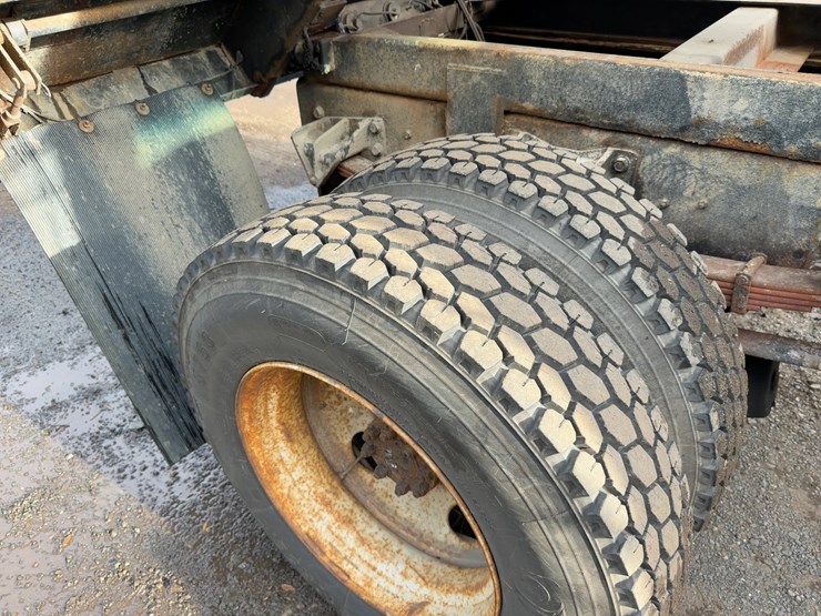 2006-ford-f650-xlt-image-20