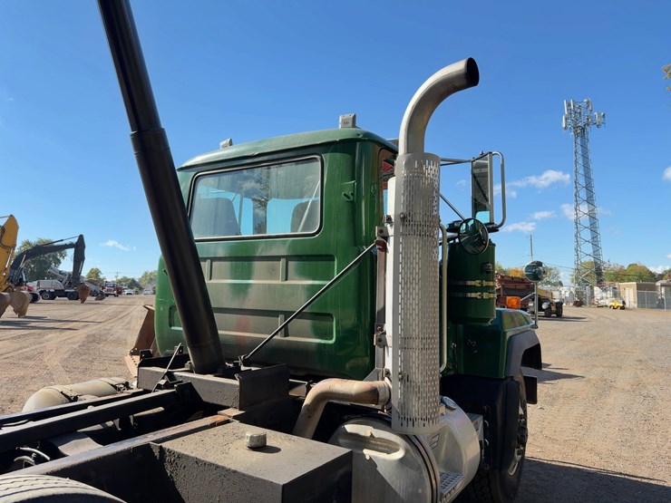 1996-mack-rd688s-image-20