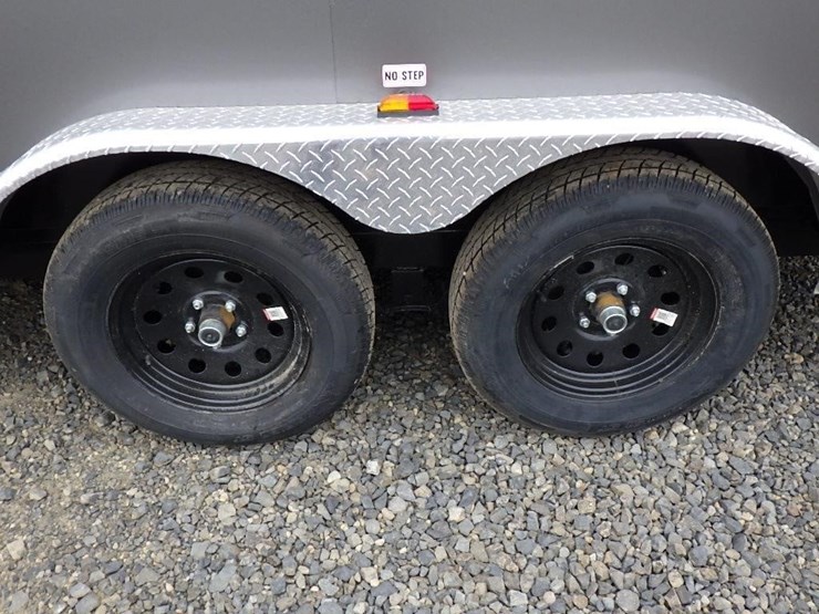 2027-royal-lcht35-7.516v-86-t/a-enclosed-trailer-image-9