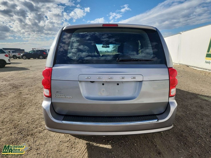 2014-dodge-grand-caravan-se-image-6