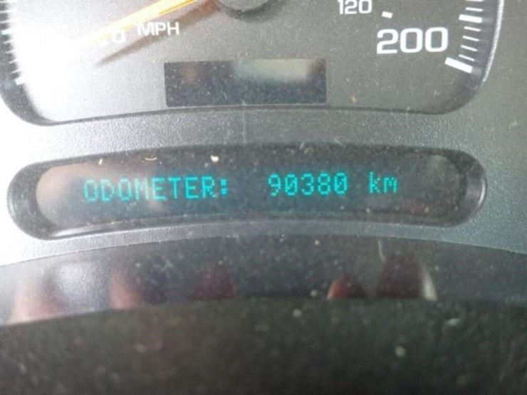 2005-gmc-sierra-3500-image-10