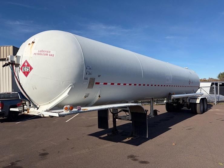 #1848-•-1997-leslie-44'-tanker-trailer-image-1