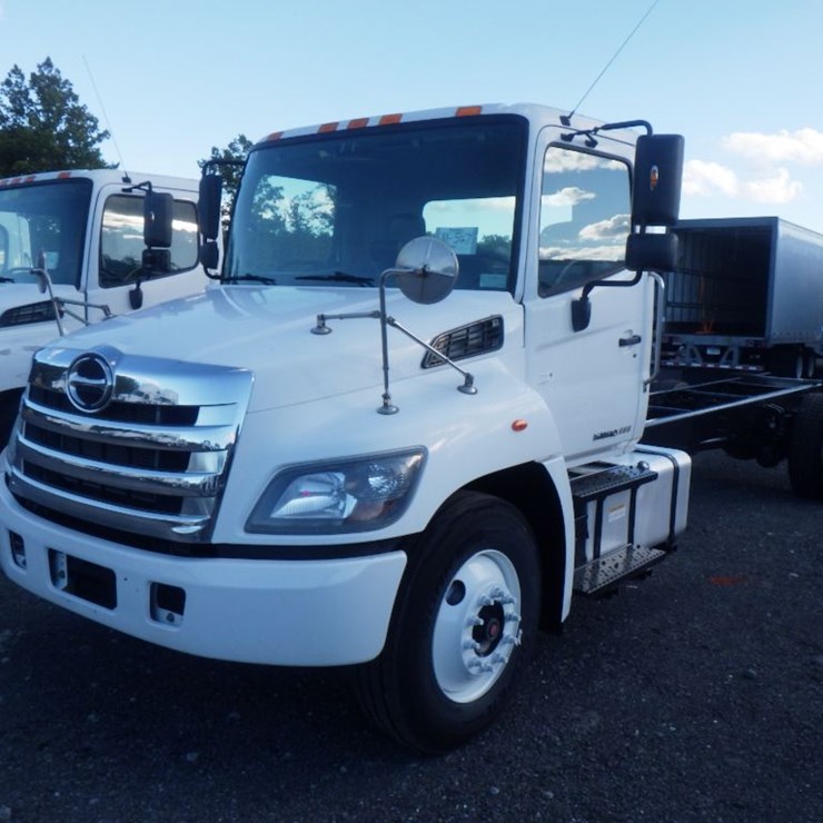 2020 HINO 338