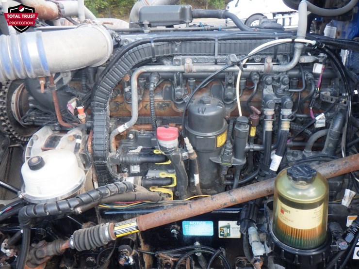 2019-peterbilt-389-image-21