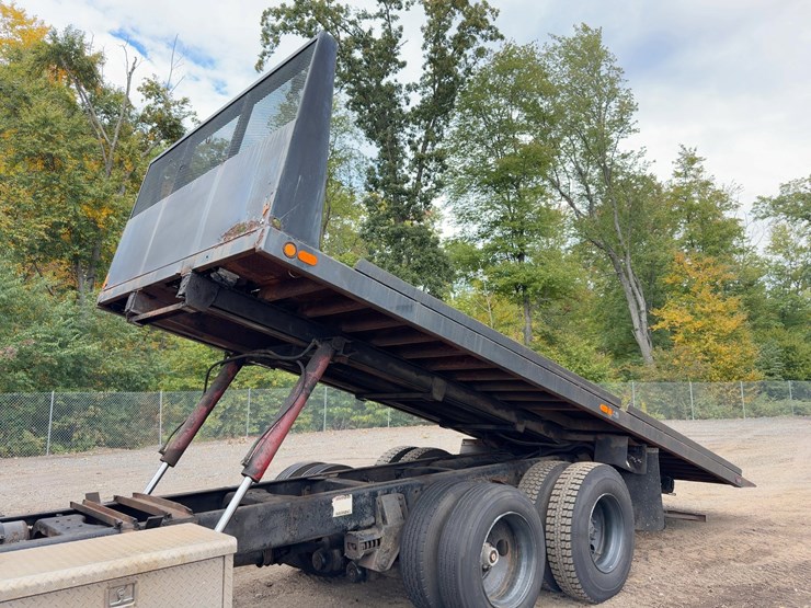 1989-ford-f800-image-21