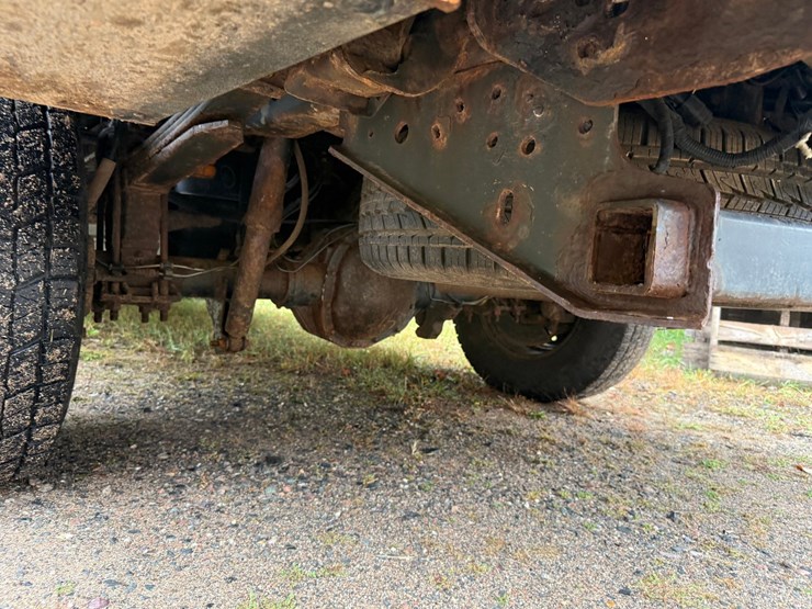 2011-ford-f350-image-43