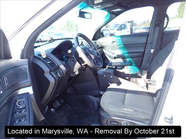 2016-ford-explorer-image-4