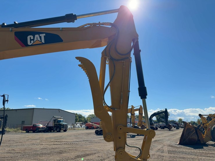 2016-caterpillar-311flrr-image-14