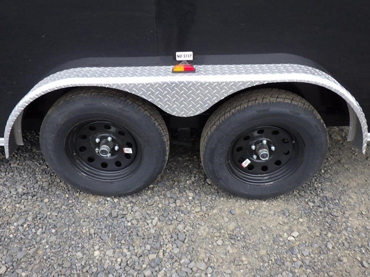 2027-royal-lcht35-7.516v-86-t/a-enclosed-trailer-image-9