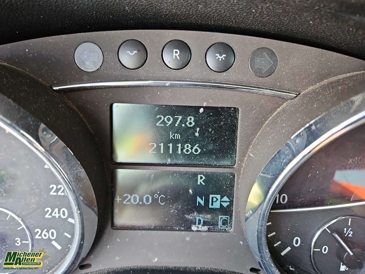 2006-mercedes-benz-r-class-r350-awd-4dr-wagon-image-21