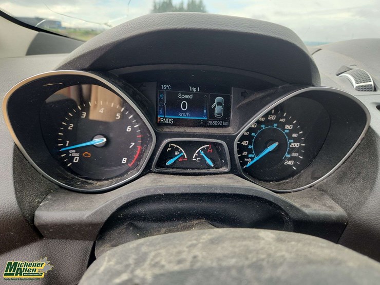 2015-ford-escape-se-image-20