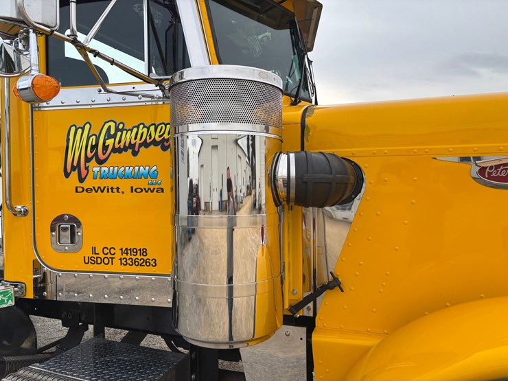 1982-peterbilt-359-image-27