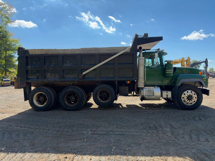 1996-mack-rd688s-image-6