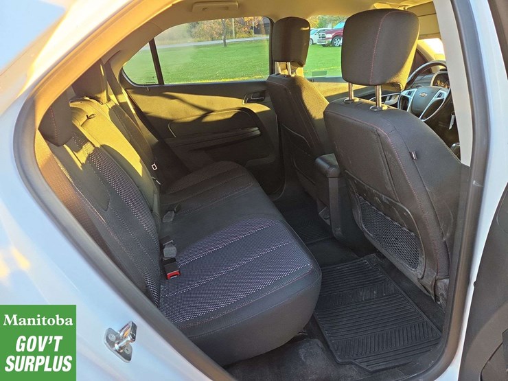 2016-chevrolet-equinox-image-28