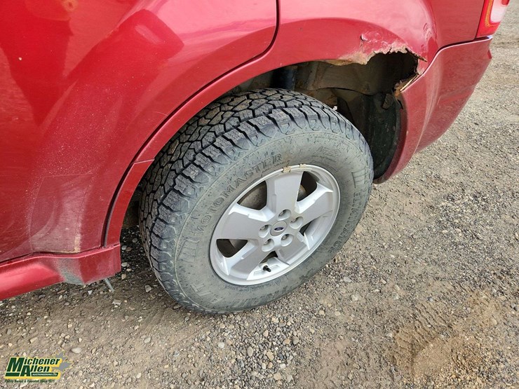 2012-ford-escape-xlt-image-10