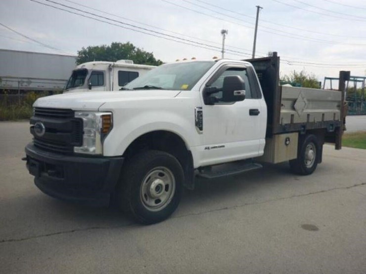 2019-ford-f350-xl-image-1