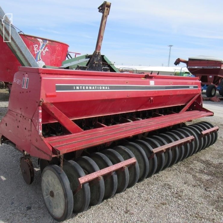 INTERNATIONAL 6200