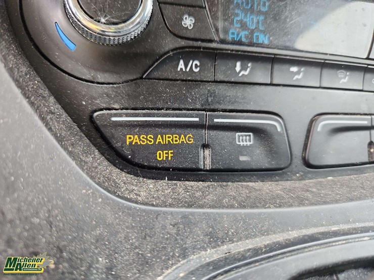 2015-ford-escape-se-image-22