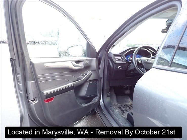 2021-ford-escape-image-11