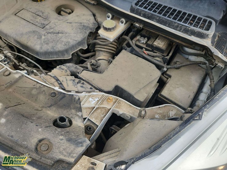 2015-ford-escape-se-image-44