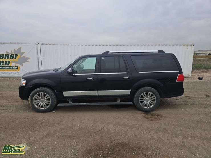 2008-lincoln-navigator-l-image-5