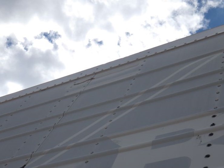 2010-utility-reefer-image-21