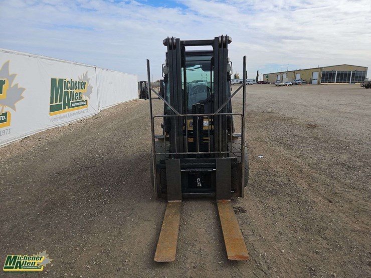 2020-caterpillar-gp45n1-image-8
