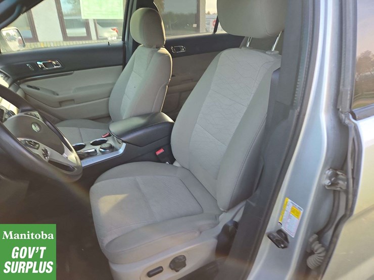 2013-ford-explorer-image-14