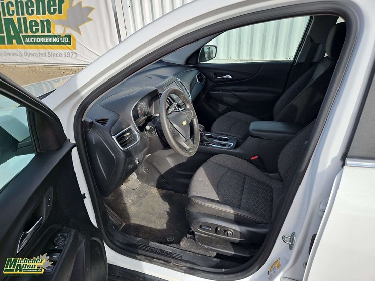 2022-chevrolet-equinox-image-15