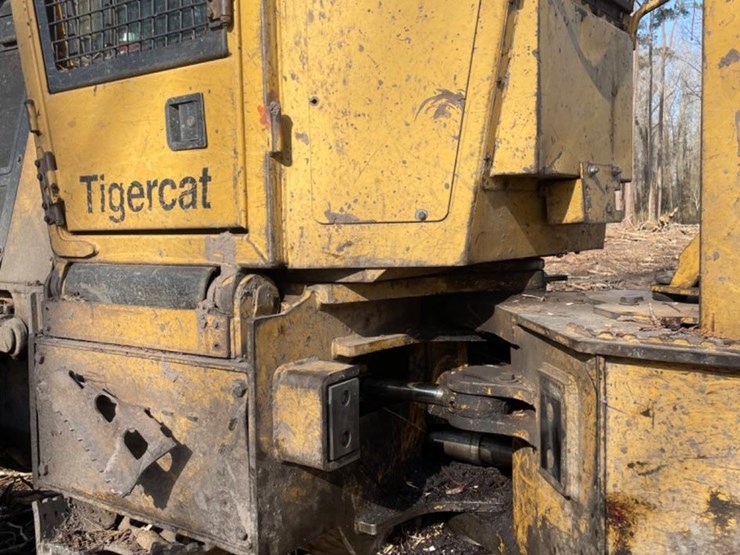 2011-tigercat-635d-image-23