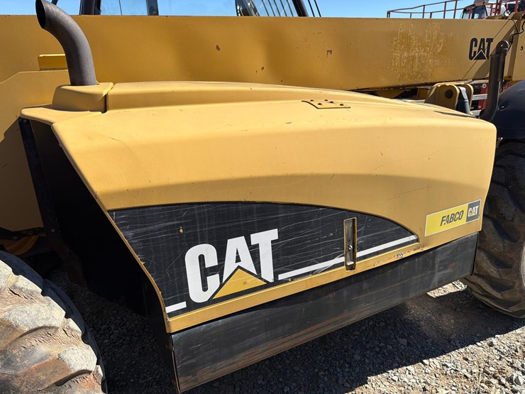 caterpillar-th360b-image-36