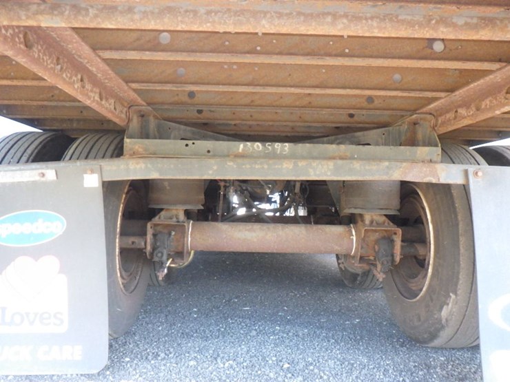 2013-utility-4000d-x-image-14